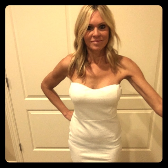 White Strapless dress - Picture 2 of 2
